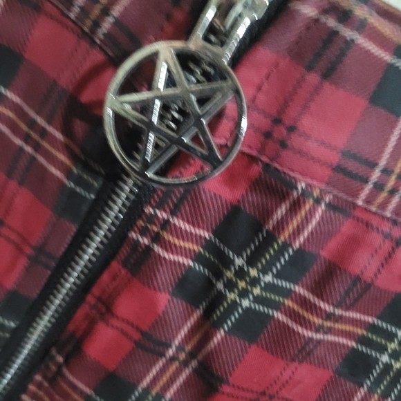XXL red plaid killstar skirt - Picture 4 of 6